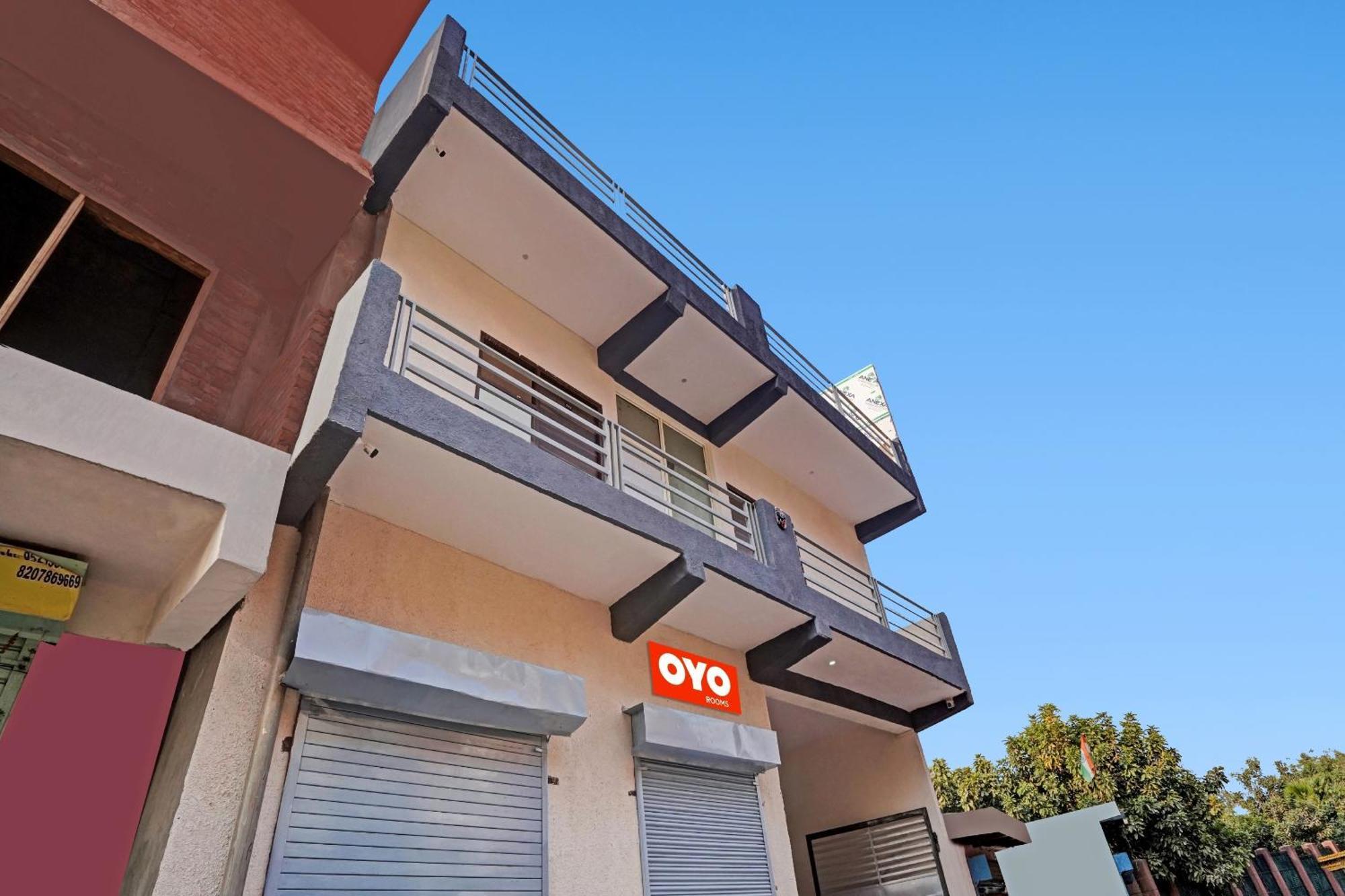 Hotel O Avs Hotel & Restaurant Noida Bagian luar foto